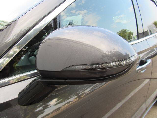 2022 Genesis GV70 2.5T Standard