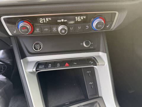 2022 Audi Q3 quattro S line Premium 45 TFSI