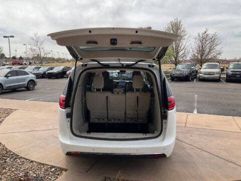 2021 Chrysler Pacifica Touring L