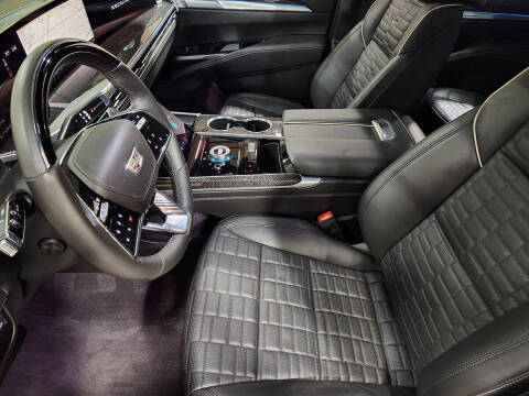 2025 Cadillac Escalade-V