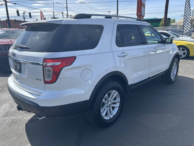 2011 Ford Explorer XLT