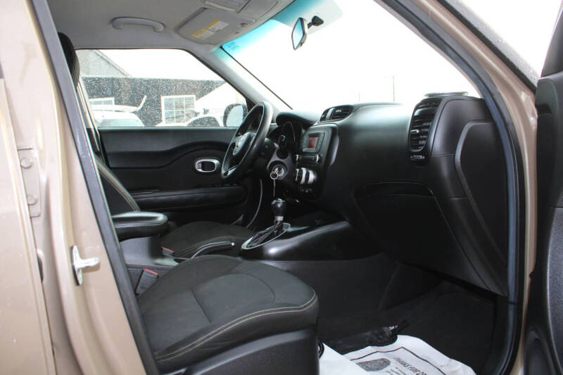 2015 Kia Soul +