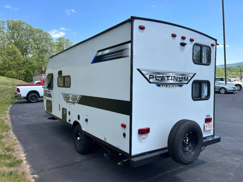 2021 Forest River FSX PLATINUM 179DBKX