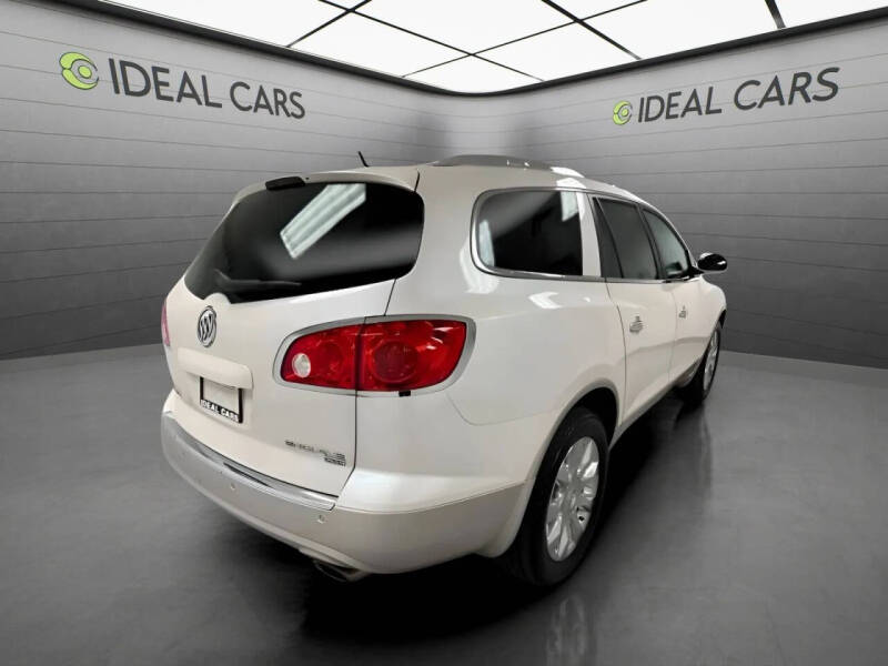 2011 Buick Enclave CXL-2