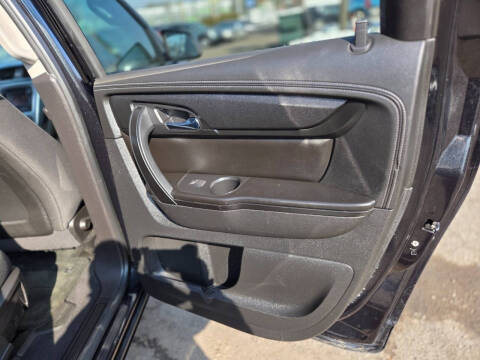 2015 GMC Acadia SLE-2