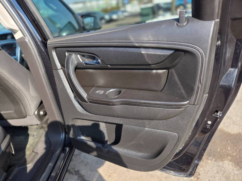 2015 GMC Acadia SLE-2