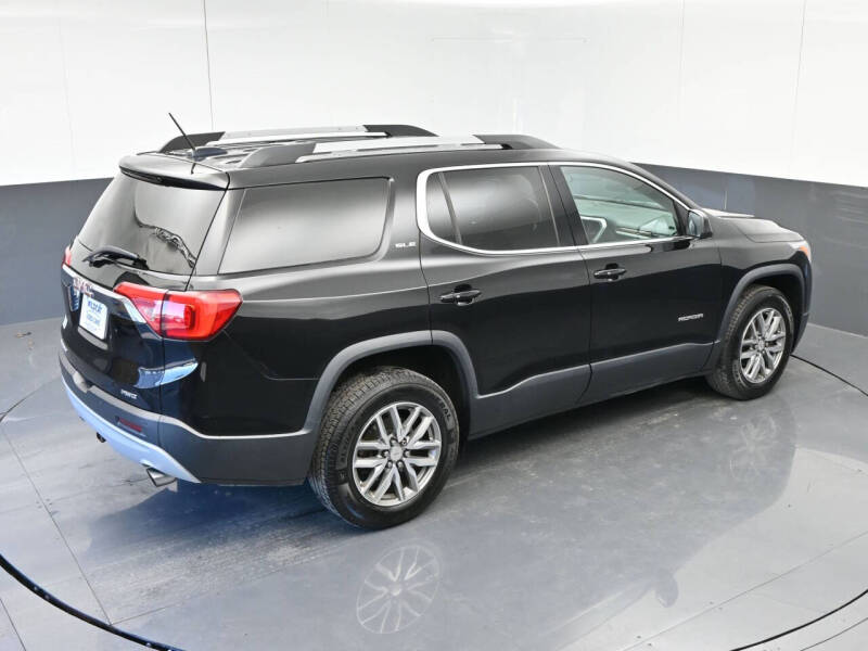2017 GMC Acadia SLE-2
