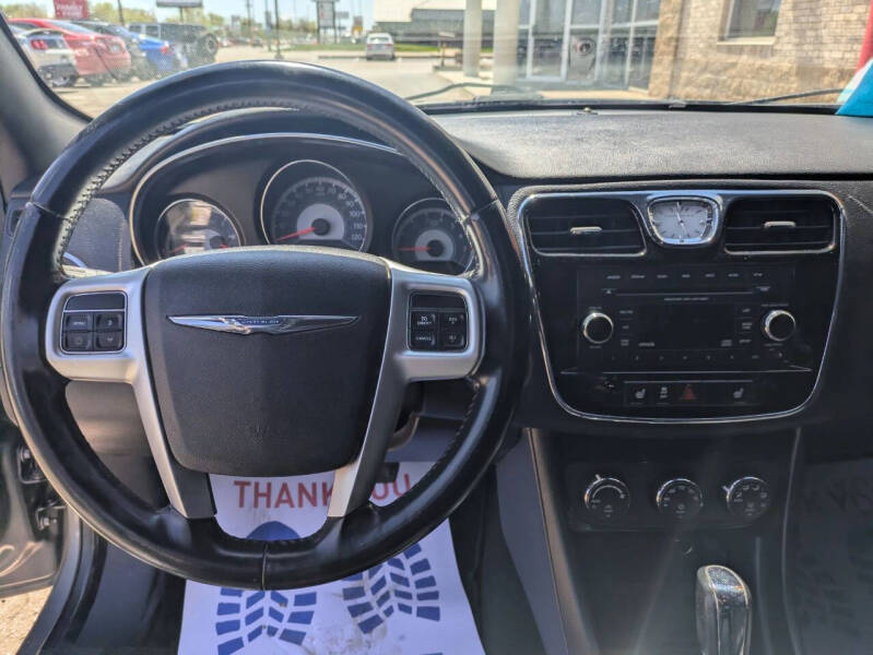 2013 Chrysler 200 Limited