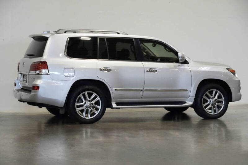 2014 Lexus LX 570