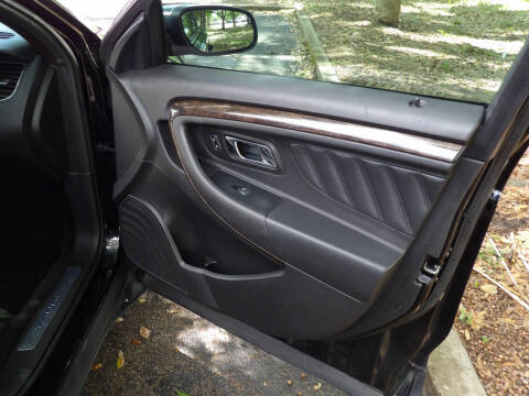 2017 Ford Taurus Limited