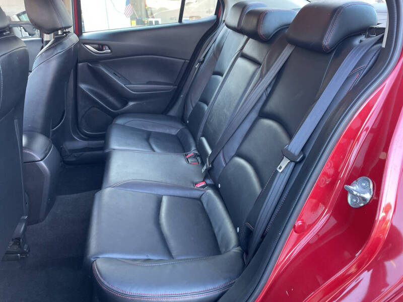 2016 Mazda MAZDA3 i Grand Touring