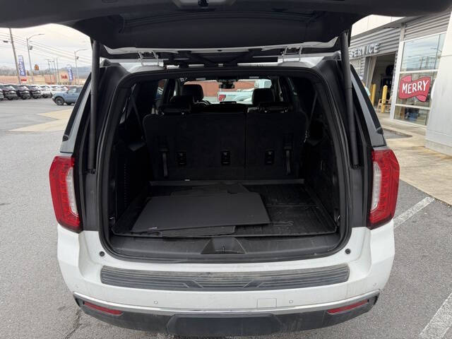 2024 GMC Yukon XL SLT