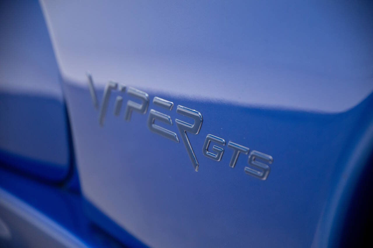 1997 Dodge Viper 45