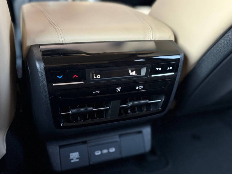 2025 Acura MDX SH-AWD w/Tech