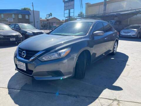 2017 Nissan Altima for sale at Hunter's Auto Inc in North Hollywood CA