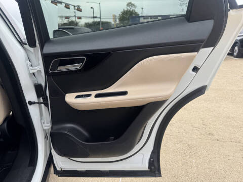 2017 Jaguar F-PACE 35t Premium