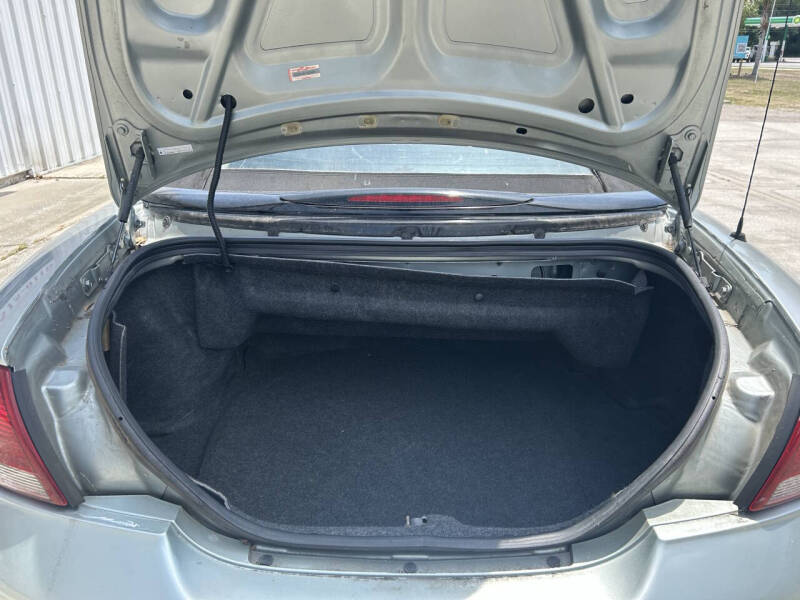 2004 Chrysler Sebring LXi