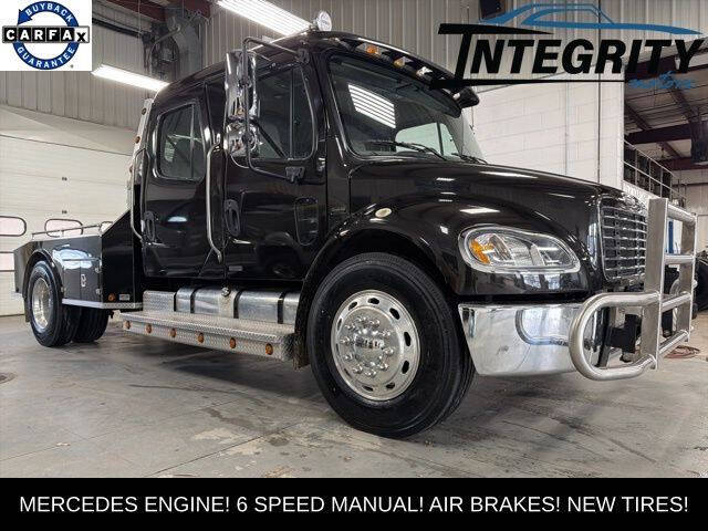 2004 Freightliner M2 106