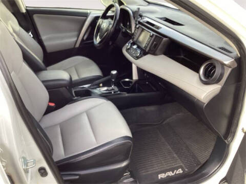 2017 Toyota RAV4 Hybrid Limited