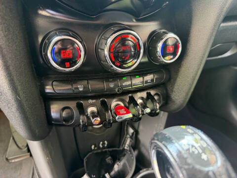 2017 MINI Hardtop 2 Door Cooper