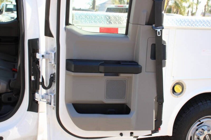 2022 Ford F-350 Super Duty XL