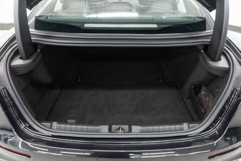 2022 Maserati Ghibli Modena Q4