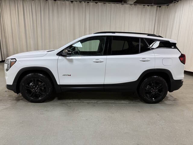 2024 GMC Terrain AT4