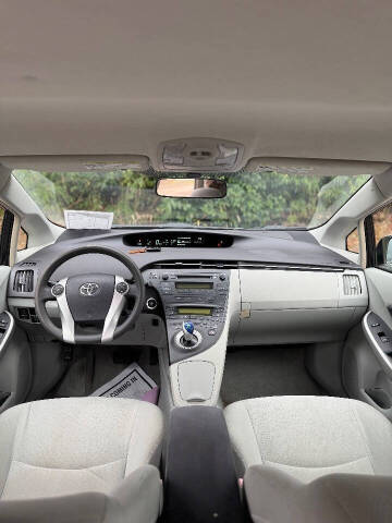 2011 Toyota Prius Two