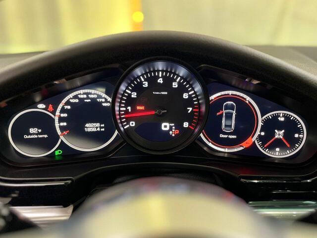 2018 Porsche Panamera 4