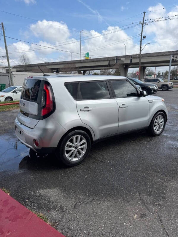 2018 Kia Soul +