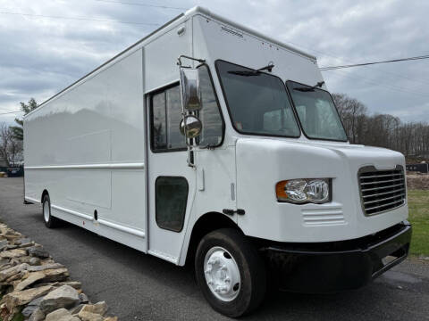 2017 Freightliner MT55 Chassis