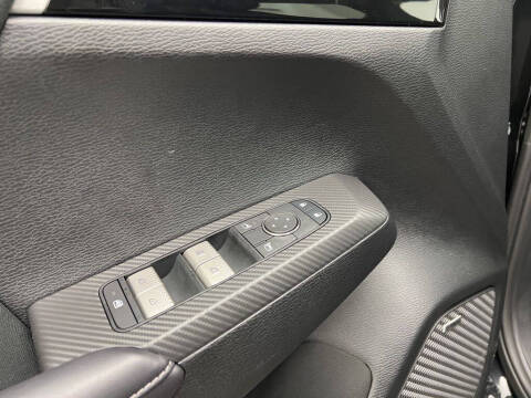 2025 Mitsubishi Outlander ES