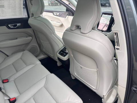 2026 Volvo XC60 B5 Ultra