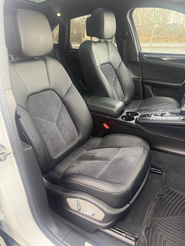 2017 Porsche Macan S