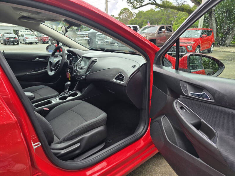 2017 Chevrolet Cruze LT Auto
