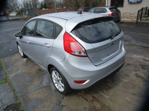 2016 Ford Fiesta SE