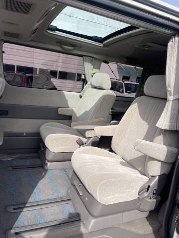 1997 Toyota Granvia
