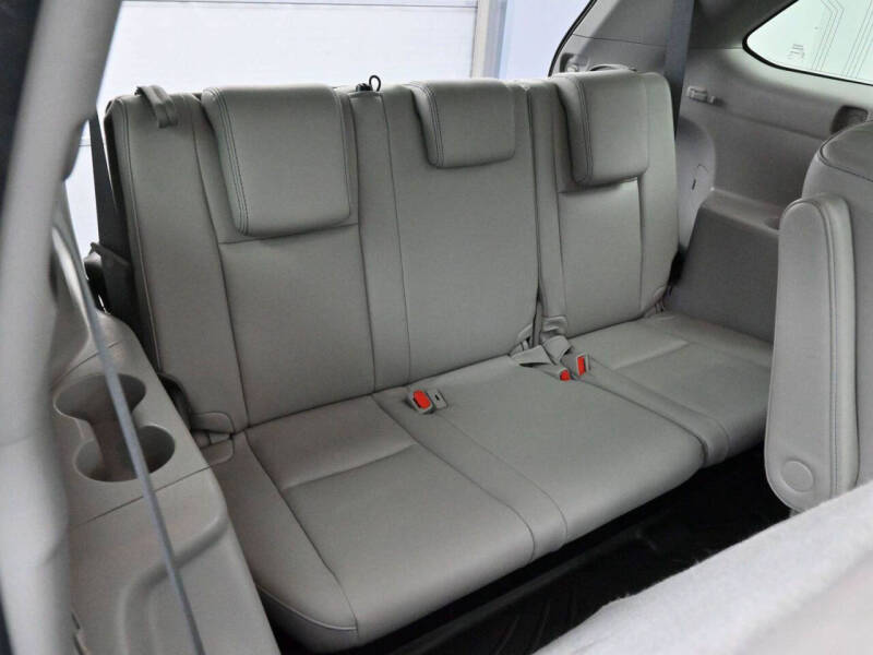 2016 Toyota Highlander Limited Platinum