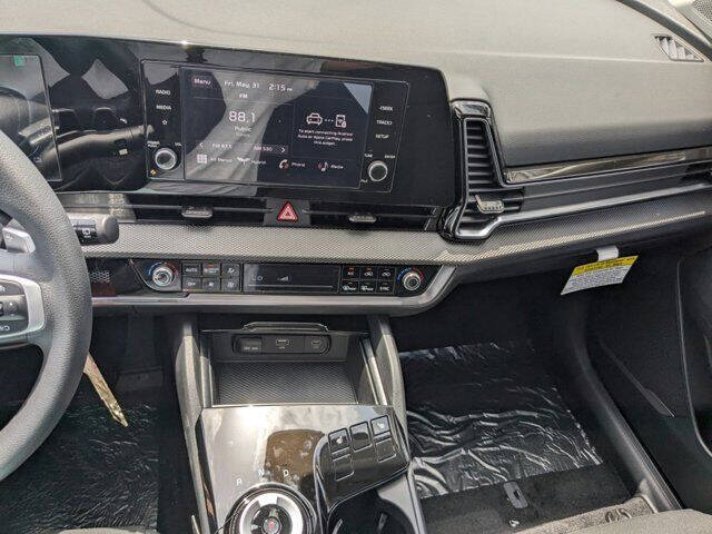 2024 Kia Sportage Hybrid LX