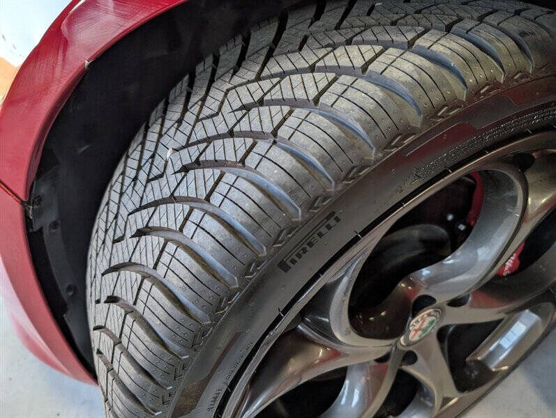 2019 Alfa Romeo Giulia Ti Sport