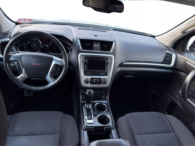 2015 GMC Acadia SLE-2