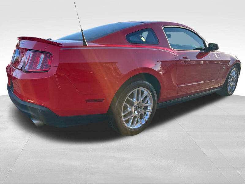2012 Ford Mustang V6 Premium
