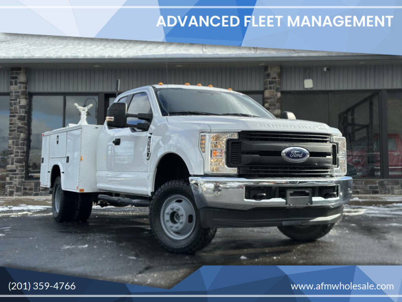 2019 Ford F-350 Super Duty Chassis Cab XL's photo
