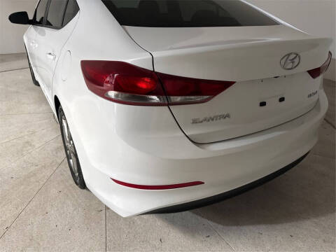 2018 Hyundai Elantra