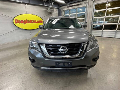 2020 Nissan Pathfinder SV