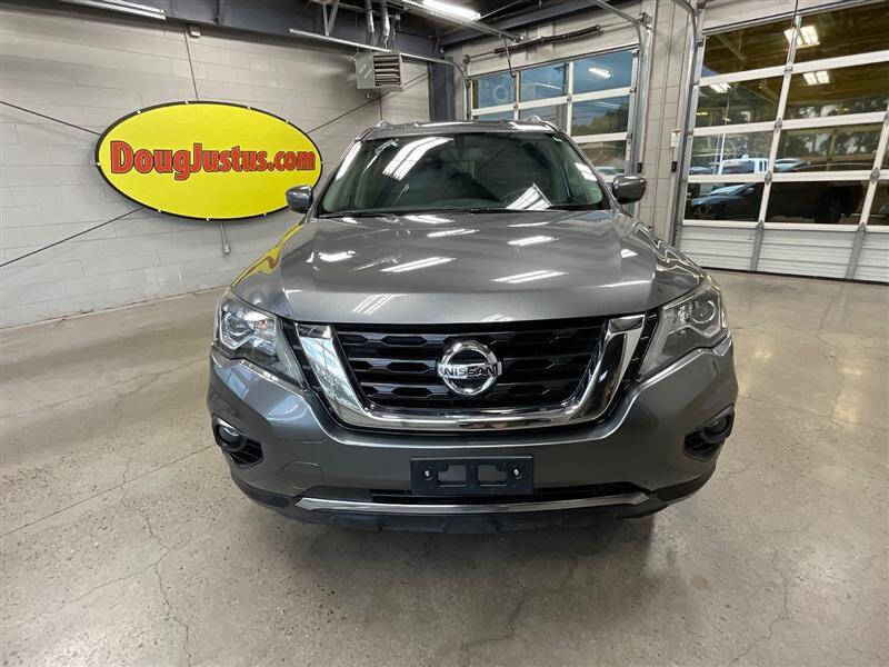 2020 Nissan Pathfinder SV