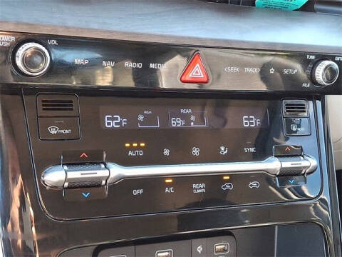 2024 Kia Carnival SX