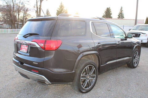 2017 GMC Acadia Denali