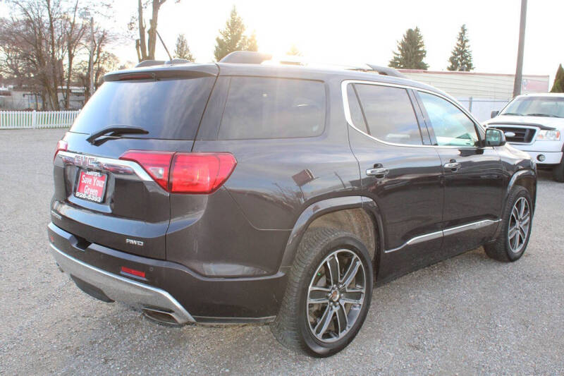 2017 GMC Acadia Denali