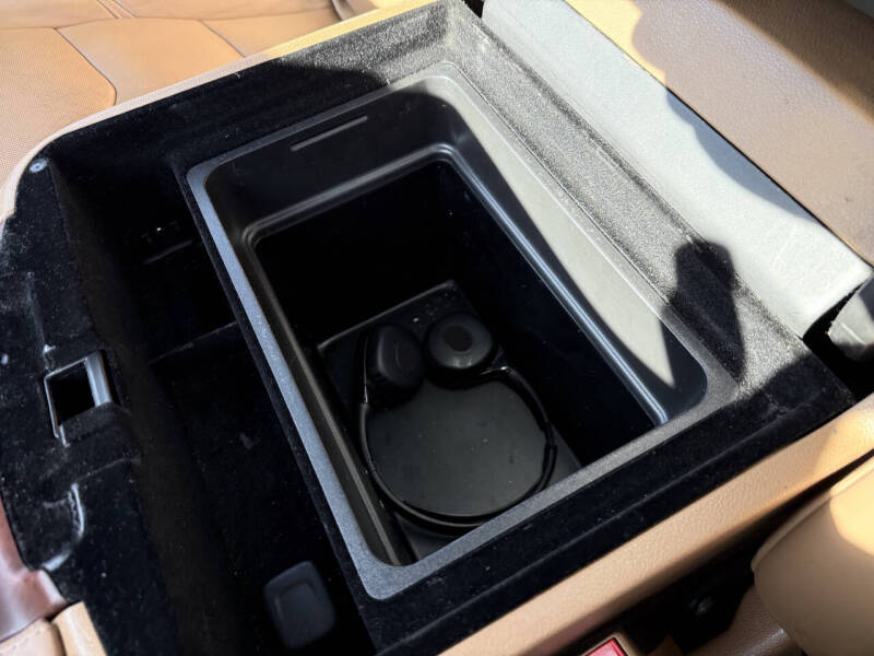 2017 Cadillac Escalade ESV Platinum